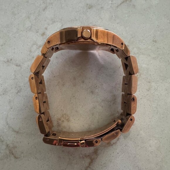 Marc by Marc Jacobs Rose Gold Watch โ NWT - Picture 7 of 10